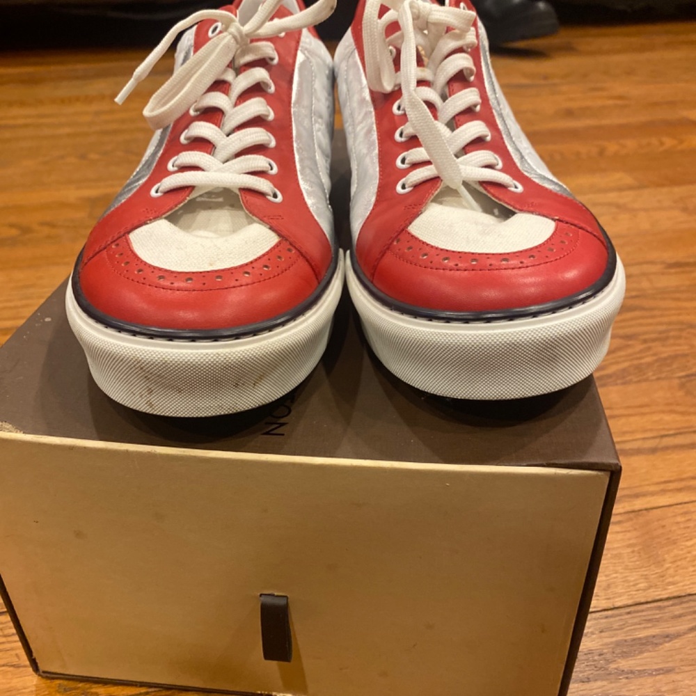 Louis Vuitton Sneakers - Picture 5 of 8